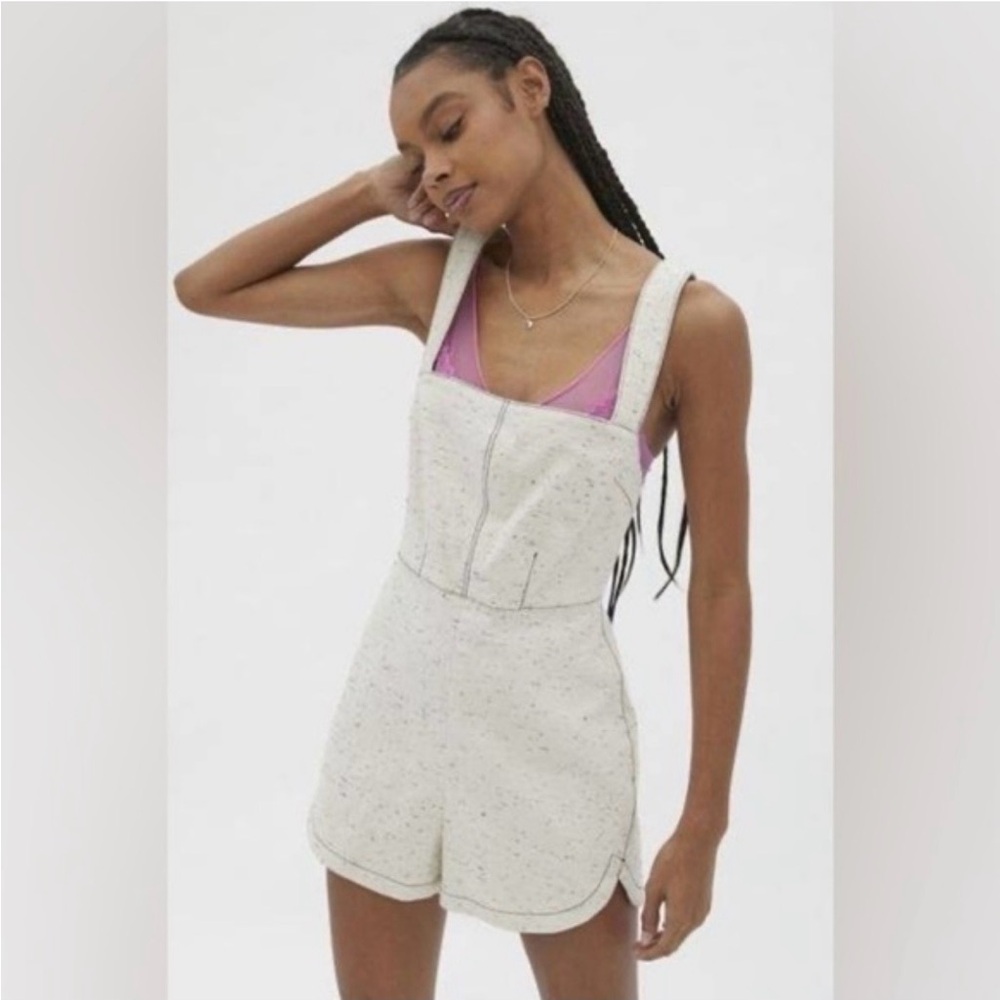 Speckled romper with cross cross back